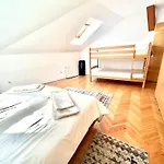 Apartment Dina